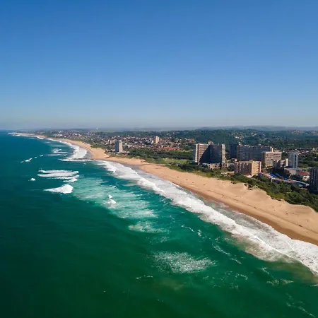 A Whale'S Tale Beach House Amanzimtoti Exterior photo